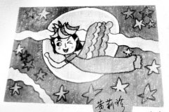 星儿用画笔绘画他们的缤纷世界